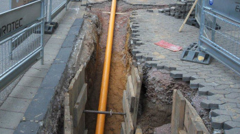 Vorbereiteter 120 m langer Rohrstrang Baustelle