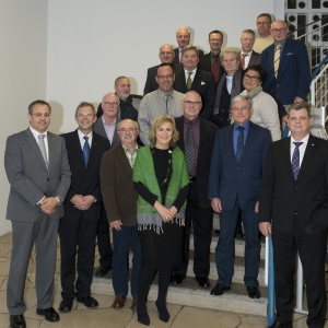 Die Jubilare (25, 40 und 50 Jahre Betriebszugehörigkeit) der Stadtwerke Saarbrücken Netz AG und der Stadtwerke Saarbrücken GmbH wurden von Oberbürgermeisterin Charlotte Britz und Stadtwerke-Geschäftsführern Dr. Thomas Severin und Peter Edlinger sowie den Stadtwerke-Vorständen, Franz-Josef Johann und Frank Ackermann sowie den Betriebsräten Markus Först und Alwin Kleinbauer geehrt. Jubilarfeier 2016 Saarbrücker Stadtwerke-Konzern