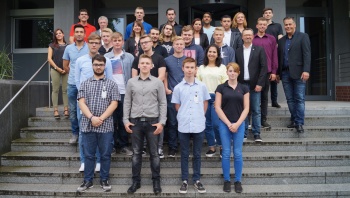 20 junge Frauen und Männer starten ihr Berufsleben beim Stadtwerke-Konzern 20 junge Frauen und Männer starten ihr Berufsleben beim Stadtwerke-Konzern