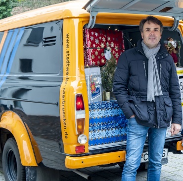 Weihnachtssternaktion für das Jugendhilfezentrum Saarbrücken Image