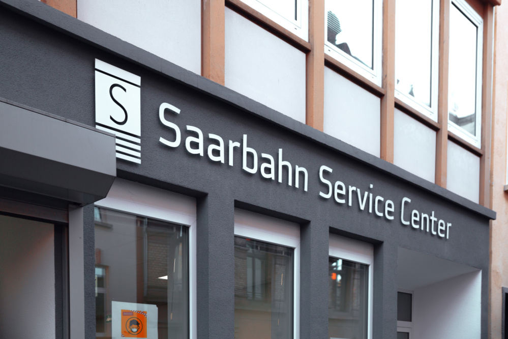 2016 eröffnet das neue SSC in den Räumlichkeiten der Nassauer Straße 2-4 2016 eröffnet das neue SSC in den Räumlichkeiten der Nassauer Straße 2-4